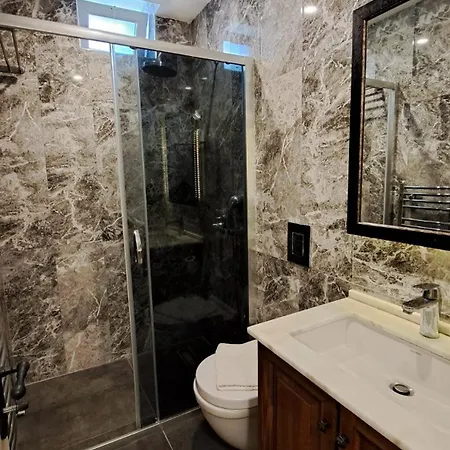 Bramasole Butik 3*